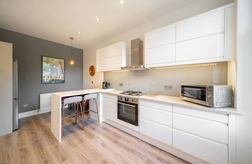 Murthill Apartment | Jane`s Place - ideal for corporate stays