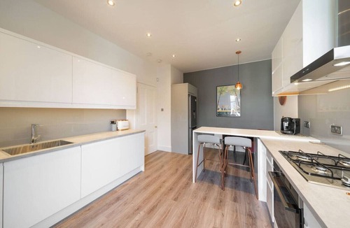 Murthill Apartment | Jane`s Place - ideal for corporate stays