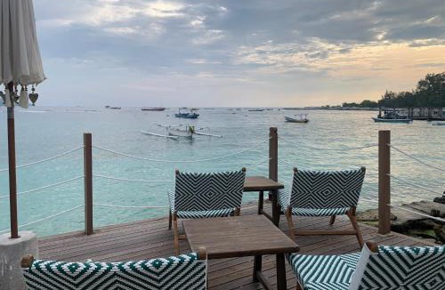 Gili Air Villa | Jarapa Beach House - Luxury Beachfront Stay Gili Air