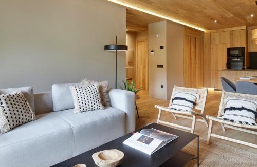 Arties Apartment | Jardí d'Arties by FeelFree Rentals