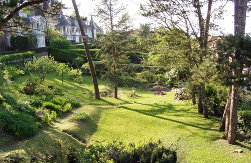 Hautot-sur-Mer Cottage | Jardin Apartment - sea view