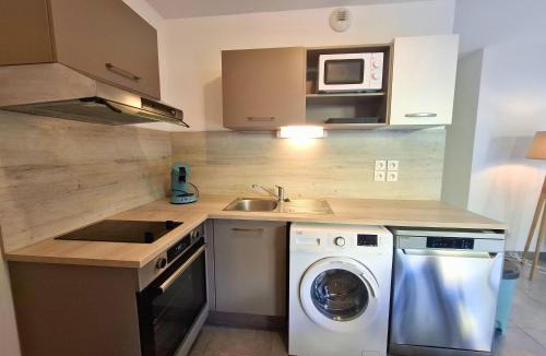 La Pompignane Apartment | Jardin de la Pompignane