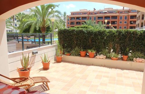 Denia Apartment | Jardines de las Marinas - Apartamento en Denia - Terraza privada, piscinas, jaccuzi, padel y playa cerca
