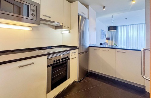 Mendizorrotza Apartment | Jardines de Uleta Suites