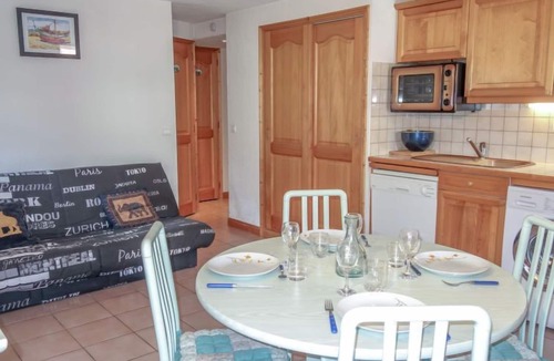 Saint-Gervais-les-Bains Apartment | Jardins Alpins 4 by Interhome