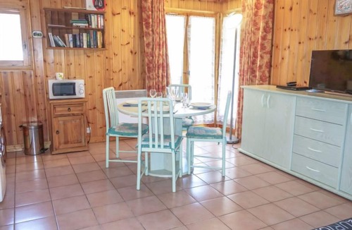 Saint-Gervais-les-Bains Apartment | Jardins Alpins 4 by Interhome