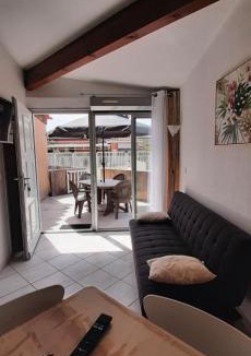 Saint-Cyprien Plage Apartment | Jardins de Neptune - villa en résidence avec piscine