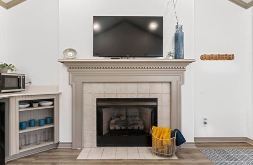 Ramona Cabin | Jarrett Farm Resort - Suite 7