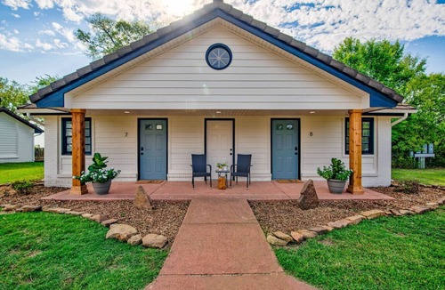 Ramona Cabin | Jarrett Farm Resort - Suite 7