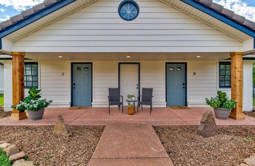 Ramona Cabin | Jarrett Farm Resort - Suite 8