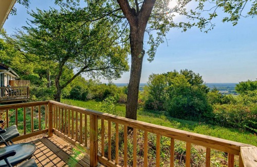 Ramona Cabin | Jarrett Farm Resort - Suite 8