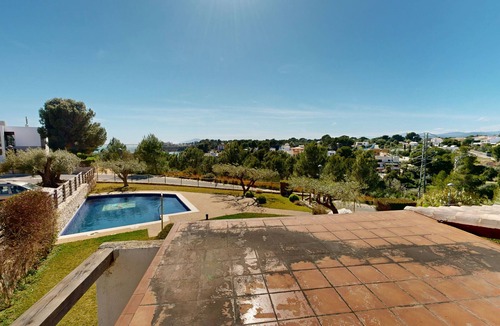 El Perello Ski Chalet | JASMIN LES OLIVERES