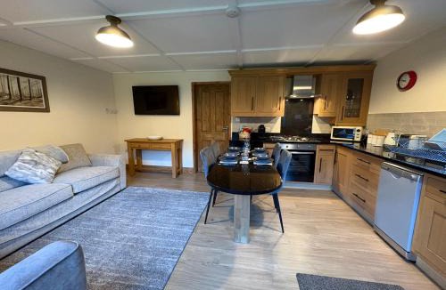 Mount House | Jasmine cottage