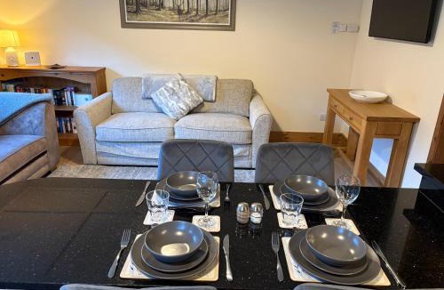 Mount House | Jasmine cottage