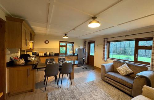 Mount House | Jasmine cottage