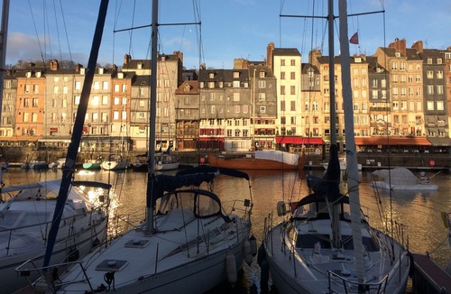 Honfleur House | Jasmine Cottage of Honfleur, where you find peace and relaxation!