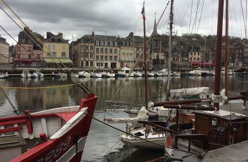Honfleur House | Jasmine Cottage of Honfleur, where you find peace and relaxation!