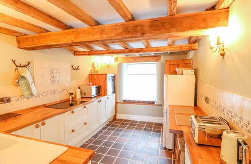Duffield Cottage | JASMINE COTTAGE, pet friendly, with open fire in Duffield