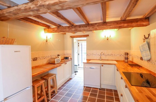 Duffield Cottage | JASMINE COTTAGE, pet friendly, with open fire in Duffield