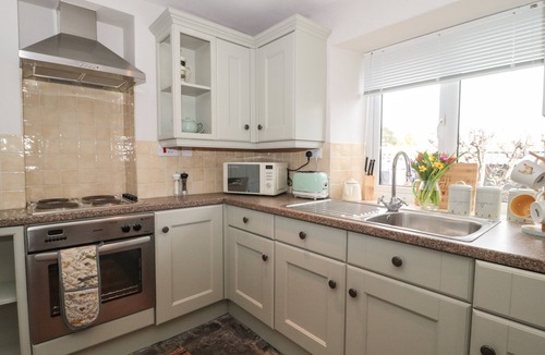 Kilmington Cottage | JASMINE COTTAGE, pet friendly, with open fire in Kilmington, Devon