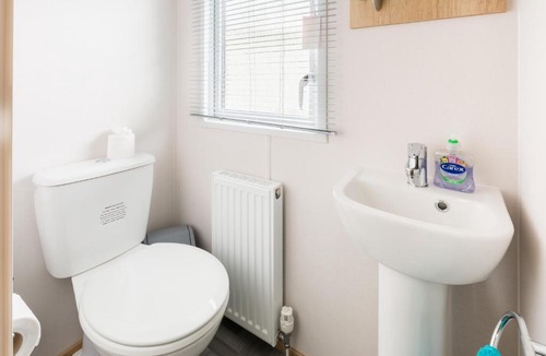 South Cerney Ski Chalet | Jasmine