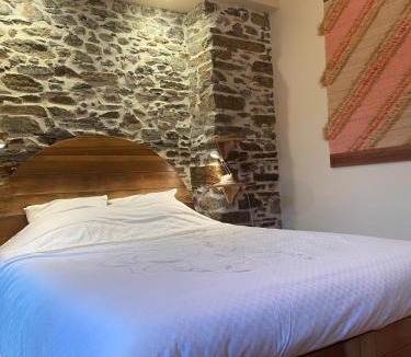 Bagneres-de-Luchon Apartment | Jasmine joli chapeau A la montagne