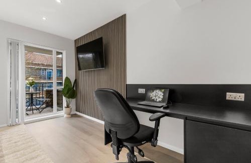 College Apartment | Jasmine Suite by Yielding Bricks