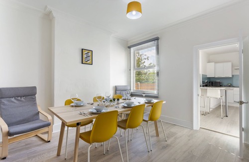 Nottingham House | Jasmine Villa - Ideal for QMC & Uni - Free parking