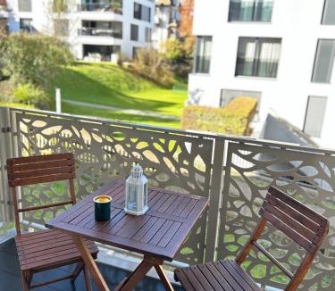 St. Gallen Apartment | Jasminkas Host 1, Ruhig, Gratis Parkplatz Balkon & im 1, Stockwerk