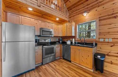 Jasper Cabin | Jasper Cabin w/Hot Tub, Fire Pit & Mtn Views