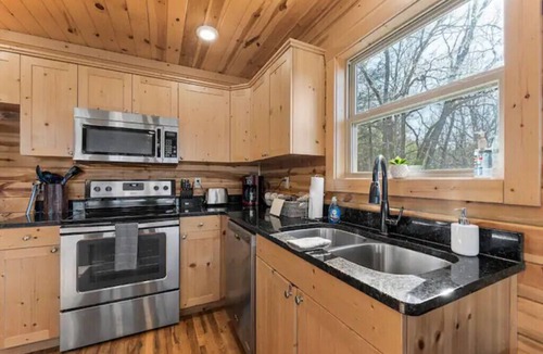 Jasper Cabin | Jasper Cabin w/Hot Tub, Fire Pit & Mtn Views