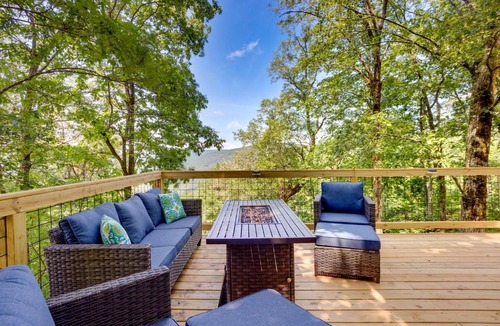 Tate House | Jasper Vacation Rental w/Decks, Fire Pit & Views!