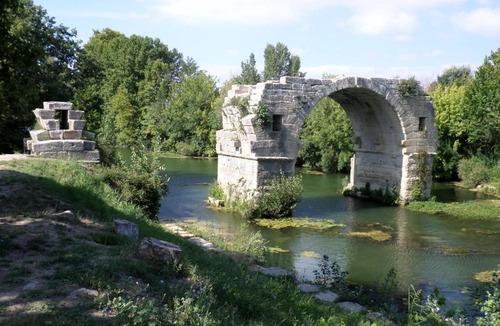 Gallargues-le-Montueux House | Jasses de Camargue