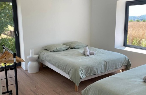 Beauvoir-de-Marc Other | Java - Family home for weekends with friends and reunions