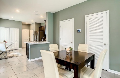 Baymeadows House | Jax's Perfect Getaway!