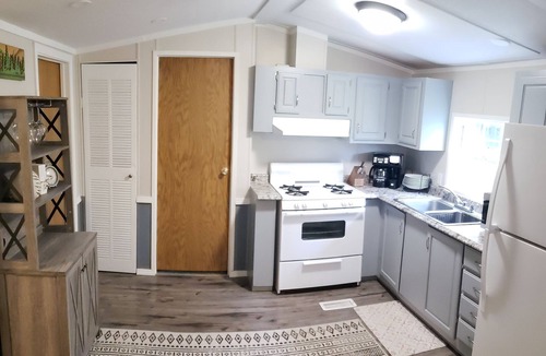Esko Cottage | Jay Cooke Cottage: Park like yard with firepit, close to state park,dogs welcome