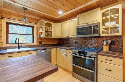 Upper Jay House | Jay Mountain Retreat | 3 Bed, 2 Bath