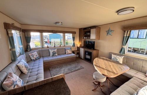 Buckton House | Jay Valley 17 Thornwick Bay