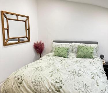 Dudley Apartment | JayGees luxury homes