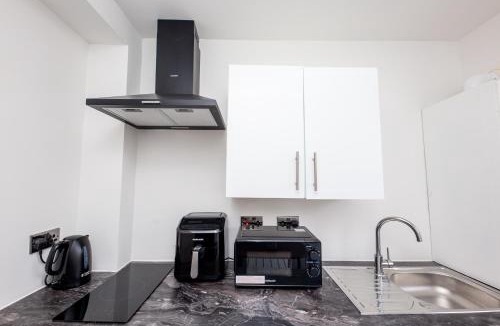 Basildon House | Jayjay Guest House