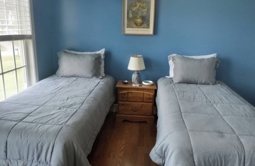 Stormstown Bed & Breakfast | Jayne's Timeless Treasures 1-Bedroom Bed & Breakfast in charming Port Matilda.