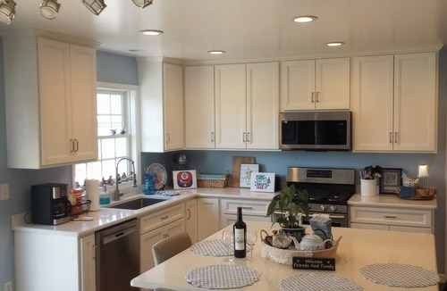 Stormstown Bed & Breakfast | Jayne's Timeless Treasures 1- bedroom Bed and Breakfast in charming Port Matilda