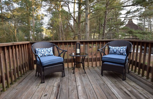 Deep Hole House | Jay’s Retreat: EV Charger-Kayaks-Bikes-Fire Pit-Private Dock-Pets Ok-Crabbing