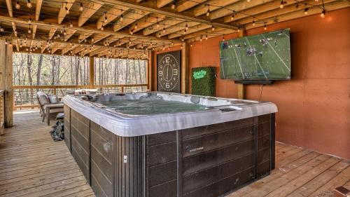 Blue Ridge House | Jazzy's Cozy Creekside