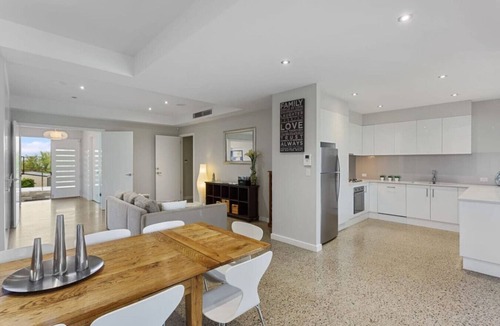 Long Flat House | JB`S Retreat - Rate variable *see rates below*