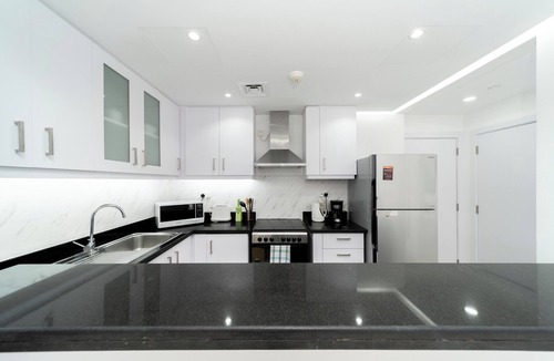 Dubai Marina Apartment | Jbr beach walk front sea apartment up 6-7 guest
