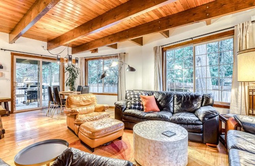 Mount Hood Village House | Jean Claude's Alpine Chalet