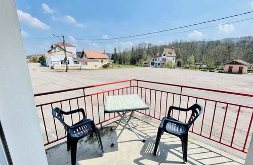 Forges-les-Bains Apartment | Jean de la Fontaine : Studio proche des Thermes