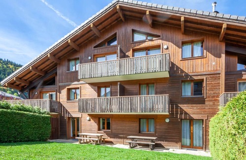 Morzine Apartment | Jeanette 2 : Nice sunny apartment with terrace