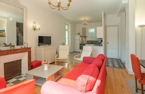 Saint-Palais-sur-Mer House | Jeanne d'Arc by Interhome